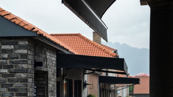 Comparez les meilleurs couvreurs près de Valenciennes
